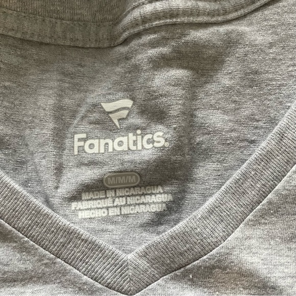 Never worn Oregon shirt - Picture 3 of 3